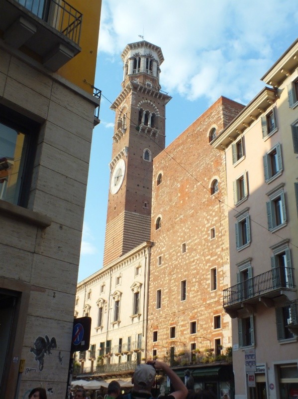 Piazza delle Erbe-verona