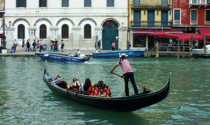 venetia-gondola