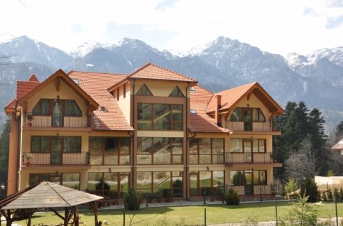 Oferta Revelion  Hotel Cumpatu 4* Sinaia